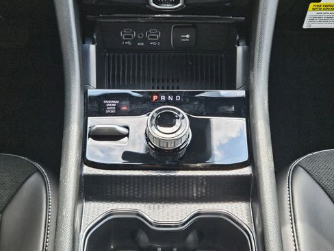 New 2026 Jeep Grand Cherokee Altitude AWD/4WD image 11