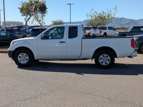 Used 2021 Nissan Frontier S w/ S Utility Package image 6