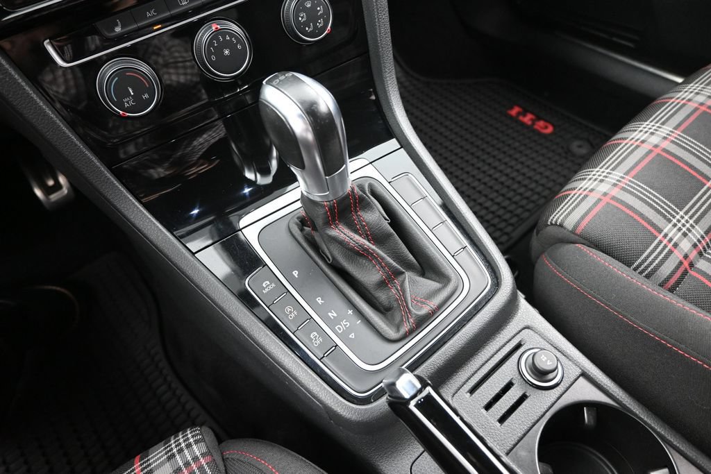 Used 2018 Volkswagen GTI S FWD image 10