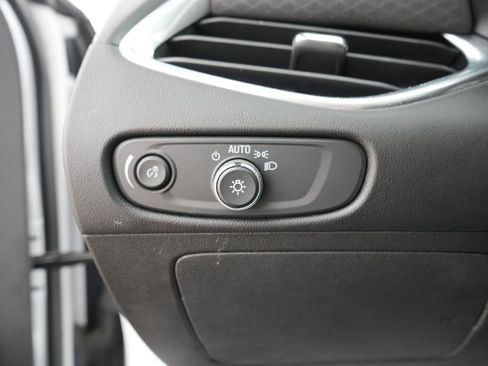 Used 2020 Chevrolet Malibu LT w/ Redline Edition image 25