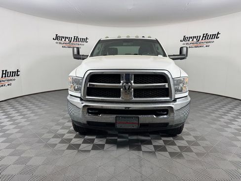 Used 2018 RAM 2500 Tradesman w/ Chrome Appearance Group image 5