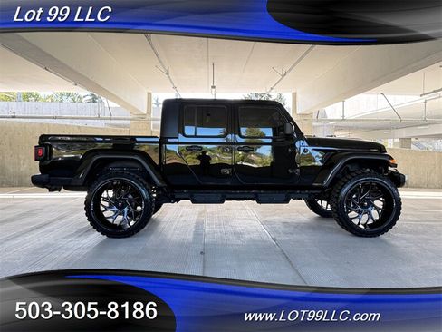 Used 2022 Jeep Gladiator Sport AWD/4WD image 5