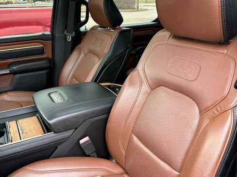 Used 2019 RAM 1500 Limited image 9