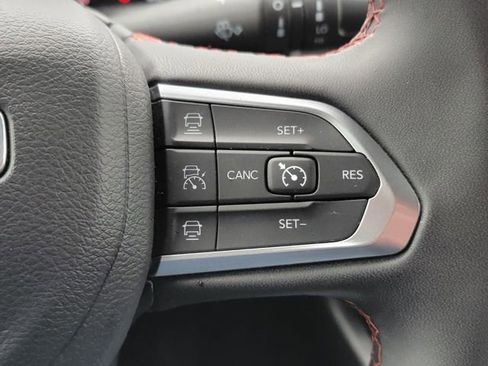 Used 2024 Jeep Compass Trailhawk image 35