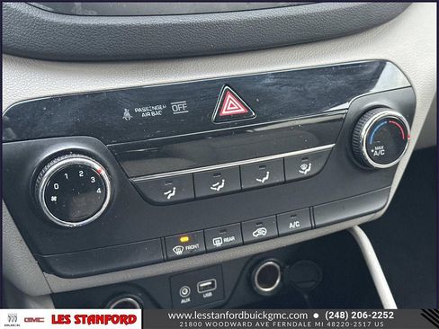 Used 2017 Hyundai Tucson SE image 30