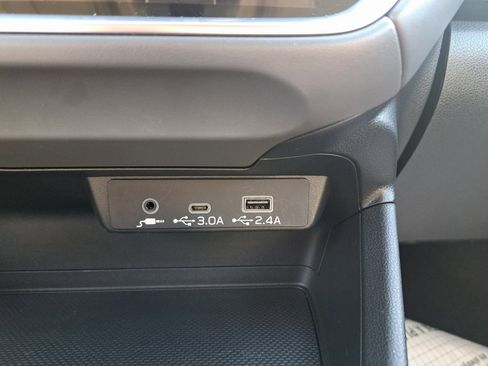 Used 2024 Subaru Crosstrek 2.0i Premium w/ Popular Package #4 image 18