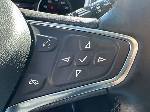 Used 2024 Chevrolet Equinox LT image 33