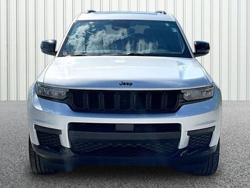 Used 2023 Jeep Grand Cherokee L Laredo AWD/4WD image 3
