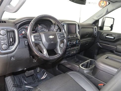 Used 2021 Chevrolet Silverado 2500 LTZ w/ LTZ Texas Edition AWD/4WD image 24