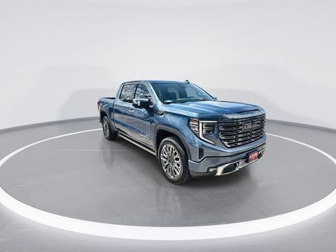 Used 2024 GMC Sierra 1500 Denali Ultimate AWD/4WD image 2