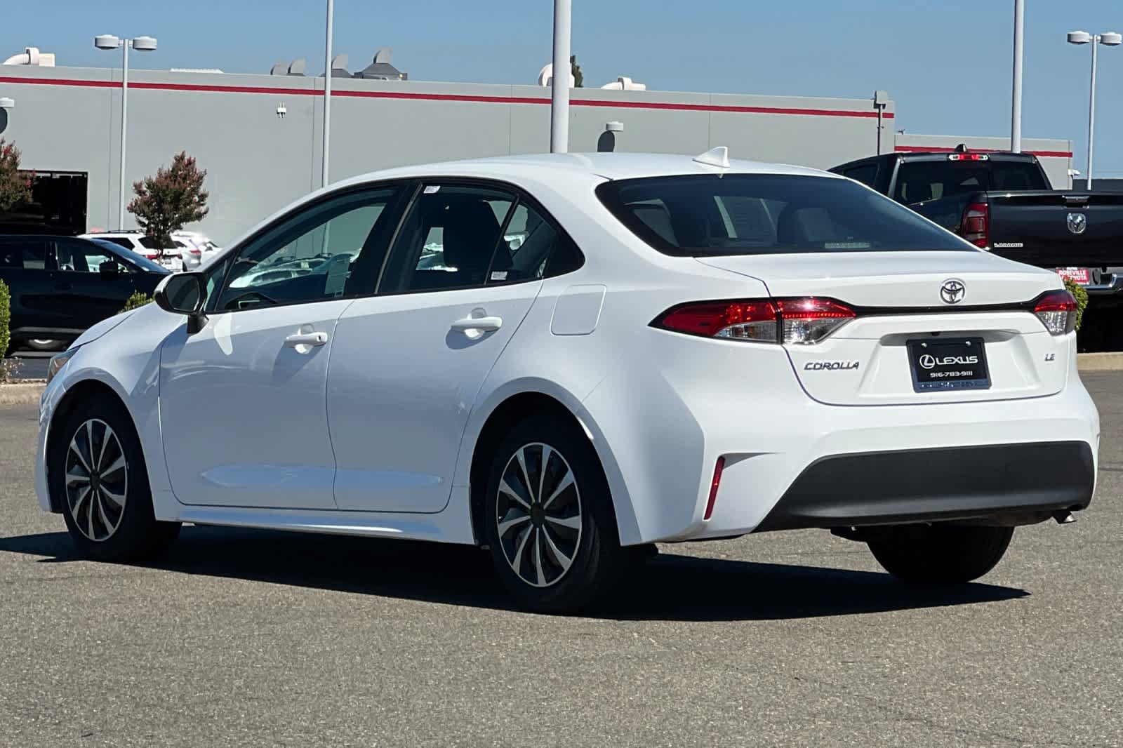 Used 2023 Toyota Corolla LE FWD image 7
