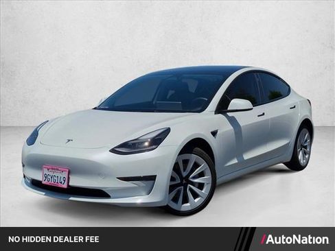 Used 2023 Tesla Model 3 Standard Range RWD image 1