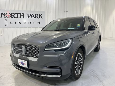 Used 2023 Lincoln Aviator Reserve w/ Elements Package Plus image 21