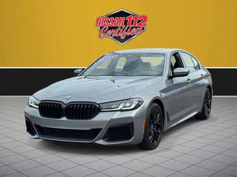 Used 2023 BMW 540i xDrive w/ M Sport Package AWD/4WD image 3
