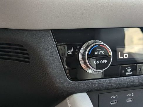 New 2026 Mitsubishi Outlander SE FWD image 30