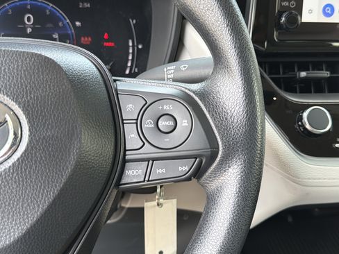 Used 2026 Toyota Corolla Cross L FWD image 25