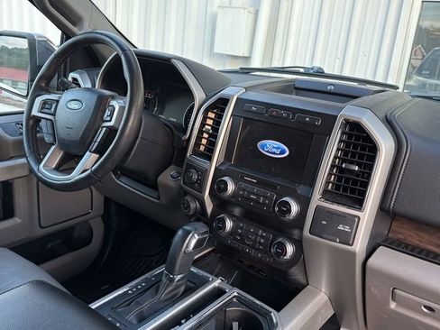 Used 2020 Ford F150 Lariat w/ Equipment Group 502A Luxury image 9