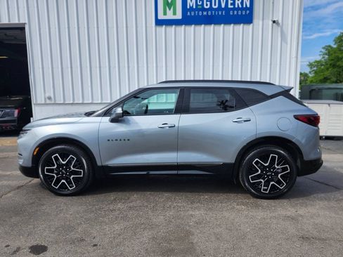 Used 2023 Chevrolet Blazer RS w/ Driver Confidence II Package AWD/4WD image 2