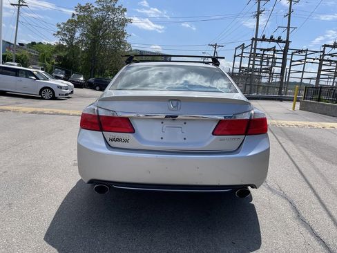 Used 2013 Honda Accord Sport image 3