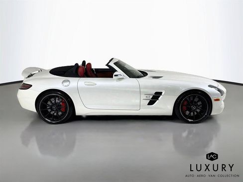 Used 2012 Mercedes-Benz SLS AMG Roadster image 5
