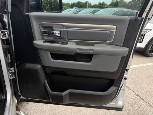 Used 2015 RAM 1500 Big Horn RWD image 13