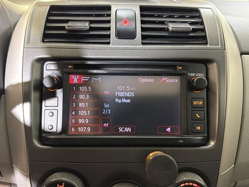 Used 2013 Toyota Corolla LE w/ Premium Pkg FWD image 25