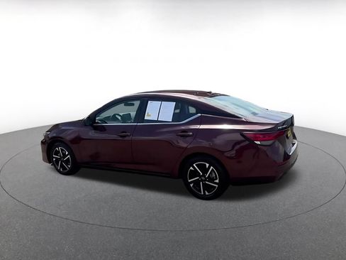 Used 2025 Nissan Sentra SV FWD image 9