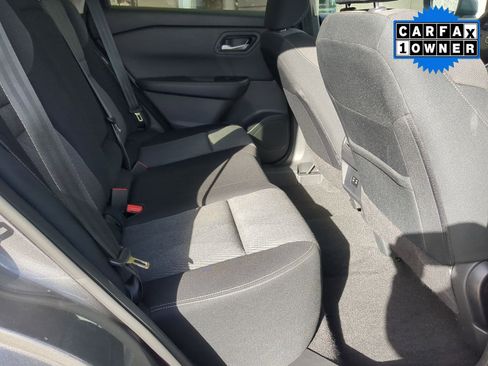 Used 2024 Nissan Rogue SV image 25