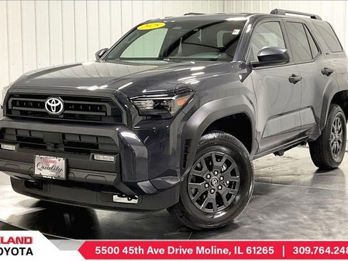 Used 2025 Toyota 4Runner SR5 AWD/4WD image 1