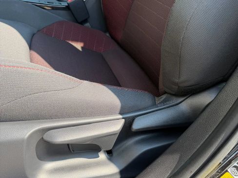 Used 2024 Toyota Corolla SE FWD image 7