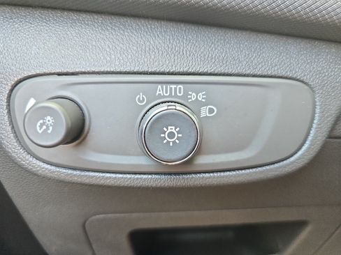 Used 2024 Chevrolet TrailBlazer LT FWD image 22