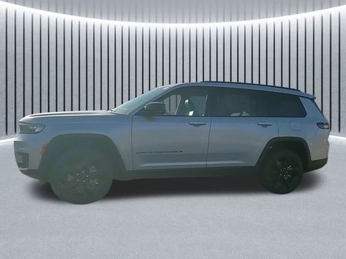New 2025 Jeep Grand Cherokee L Altitude AWD/4WD image 6