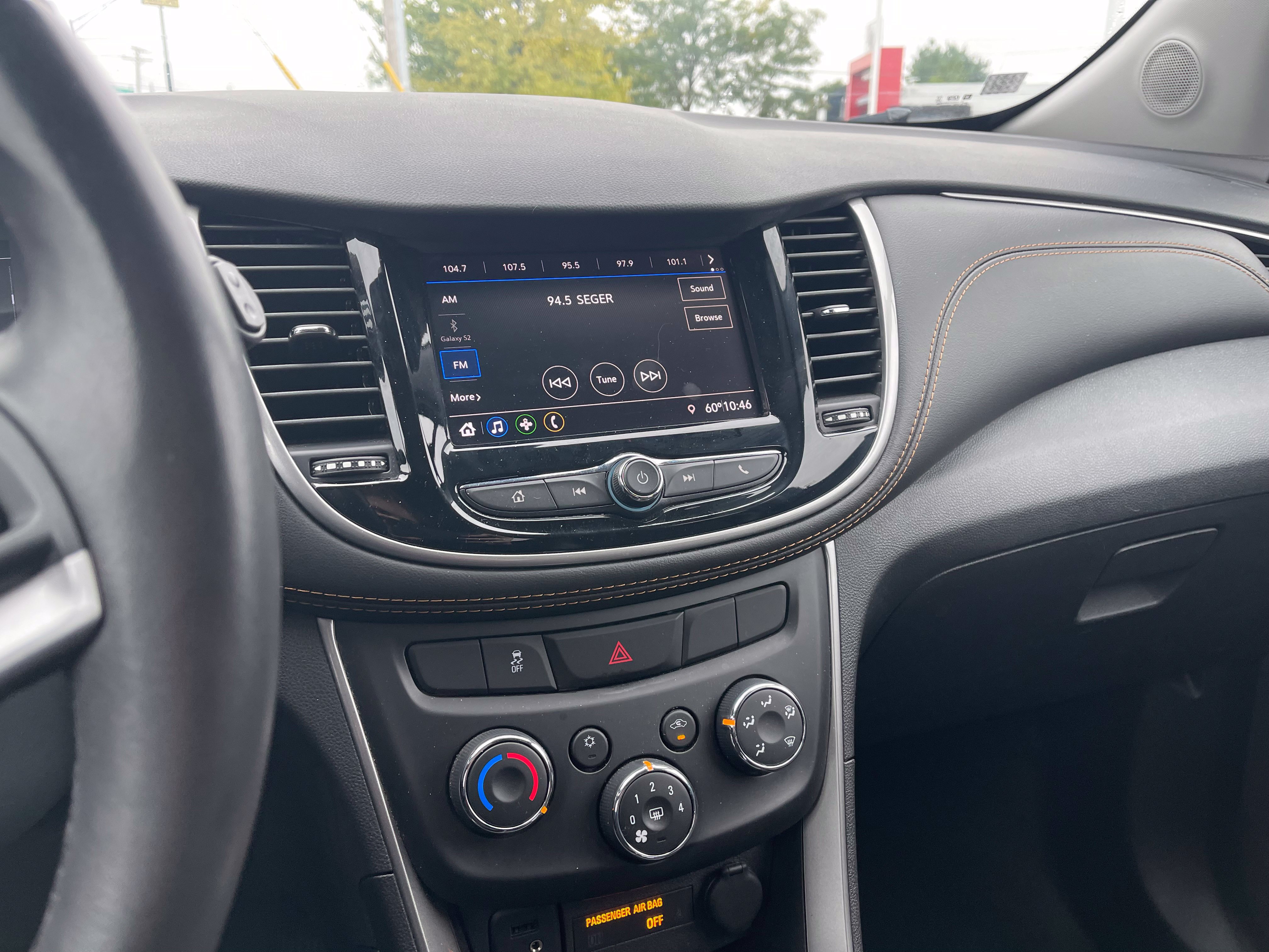 Used 2021 Chevrolet Trax LT w/ Driver Confidence Package AWD/4WD image 12
