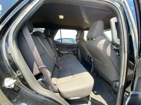 Used 2025 Toyota 4Runner SR5 AWD/4WD image 22