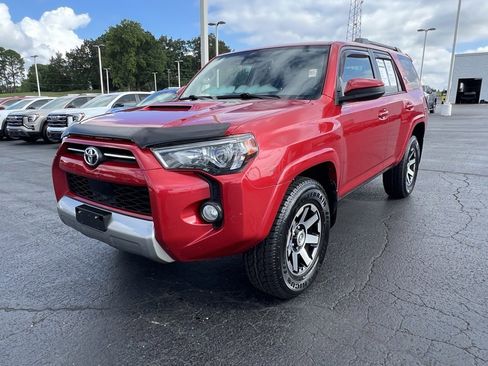 Used 2020 Toyota 4Runner TRD Off-Road image 3