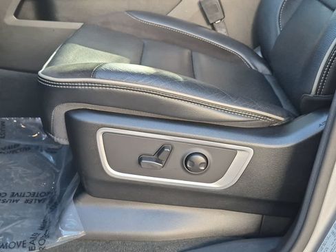 Used 2022 RAM 1500 Laramie RWD image 18