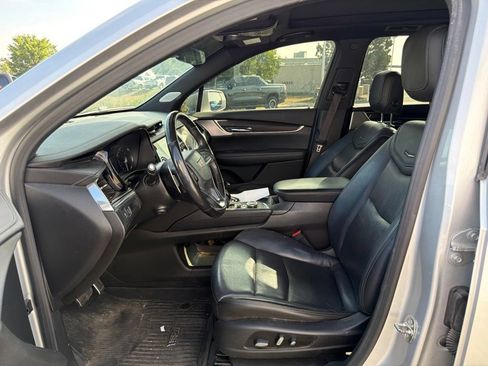 Used 2020 Cadillac XT6 Sport AWD/4WD image 2