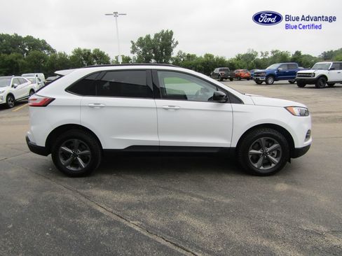 Certified 2024 Ford Edge SEL w/ Sport Appearance Package AWD/4WD image 10