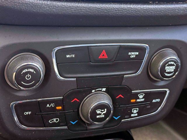 Used 2019 Jeep Compass Limited AWD/4WD image 25