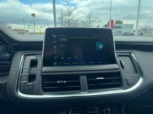 Used 2023 Chevrolet Suburban RST w/ Luxury Package image 15