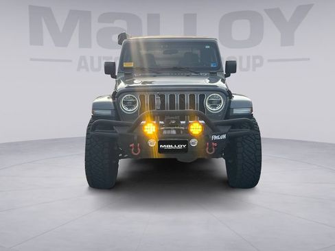 Used 2020 Jeep Gladiator Overland w/ LED Lighting Group AWD/4WD image 8
