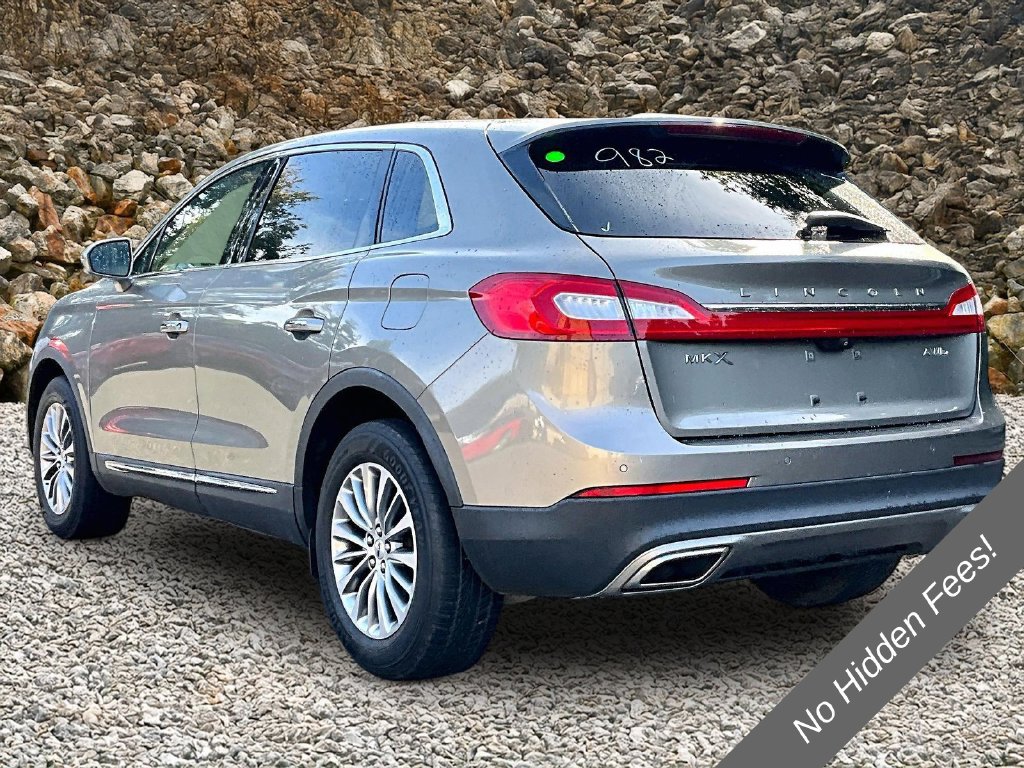 Used 2016 Lincoln MKX Select w/ Select Plus Package AWD/4WD image 10