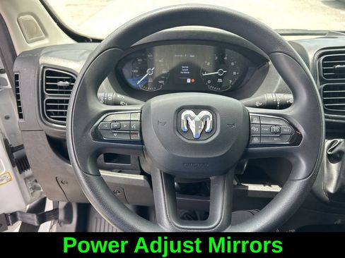 Used 2025 RAM ProMaster 2500 w/ Convenience Group FWD image 17