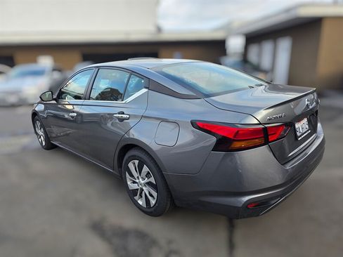 Used 2022 Nissan Altima 2.5 S FWD image 10