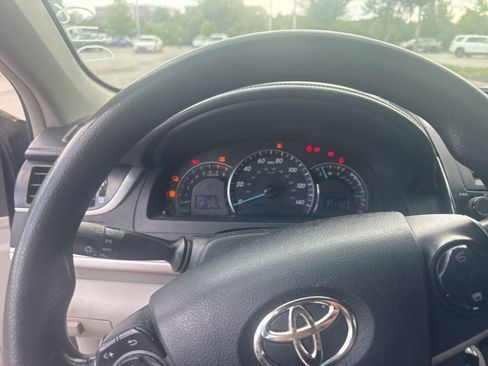 Used 2013 Toyota Camry LE FWD image 13