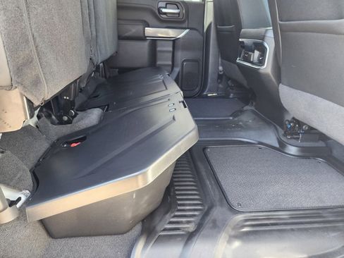 Used 2022 GMC Sierra 2500 AT4 w/ AT4 Preferred Package image 15