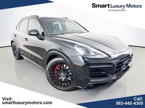 Used 2023 Porsche Cayenne GTS image 1