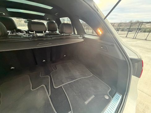 Used 2019 Mercedes-Benz GLC 300 4MATIC image 34