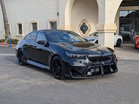 Used 2026 BMW M5 w/ Carbon Package image 3