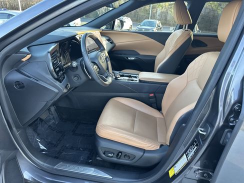 Used 2024 Lexus RX 350 Premium w/ Accessory Package (Z1) image 16